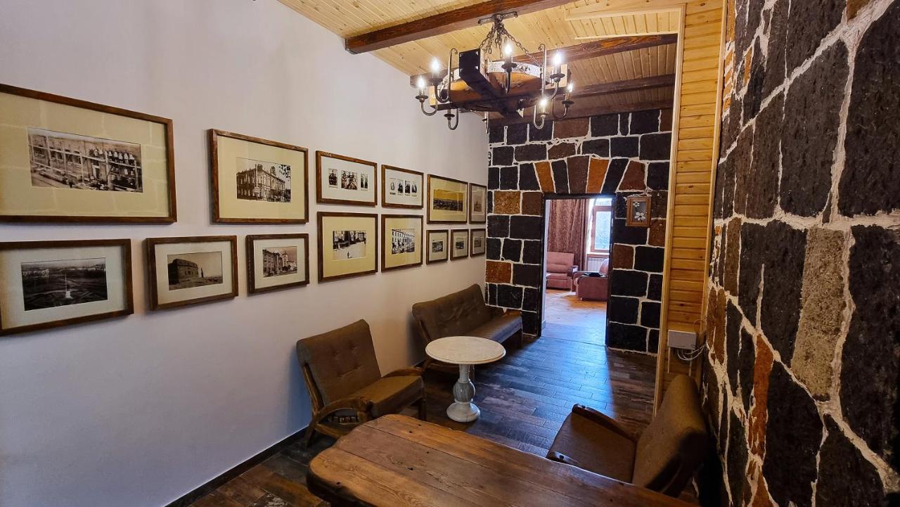 Via Gyumri Hotell Exteriör bild