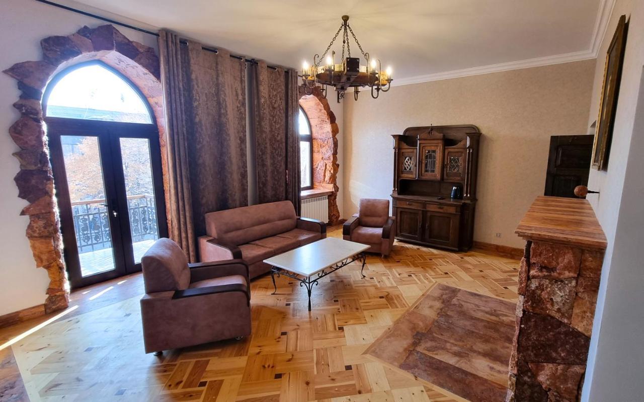 Via Gyumri Hotell Exteriör bild